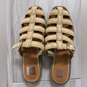 DV by Dolce Vita Women's Tan Woven Sandals